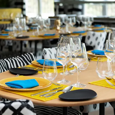 Отель Altos De 4*